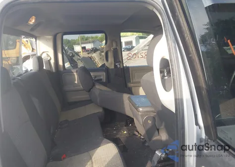 2010 Dodge Ram 1500 Slt/Sport/Trx z USA, uszkodzony, nr VIN 1D7RV1GP9AS105570